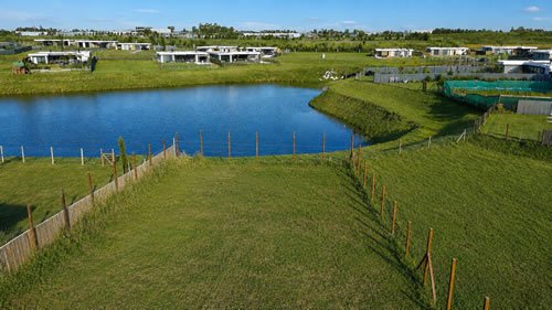 Lotes frente al lago en La Juana