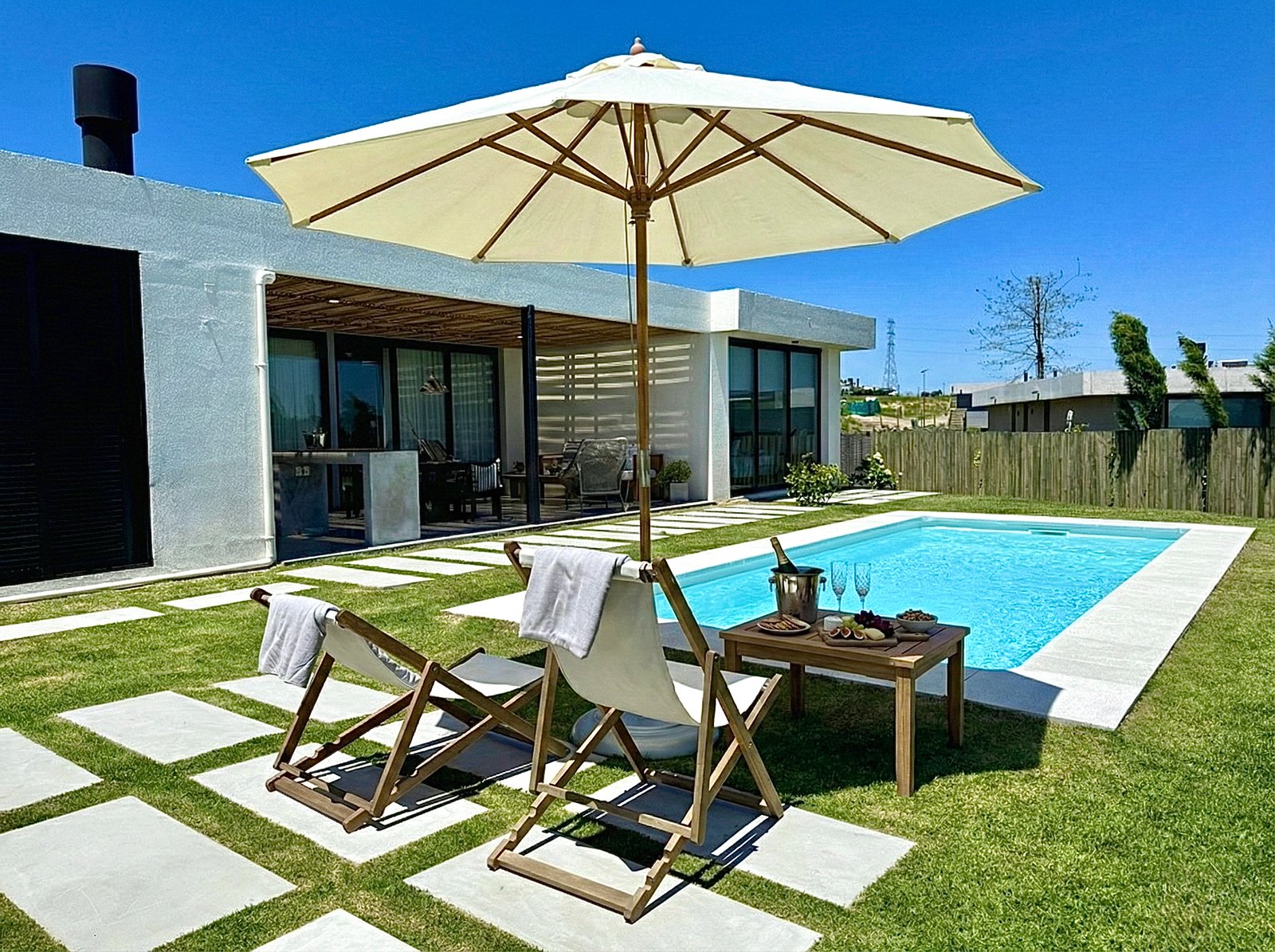 Casa terminada con piscina